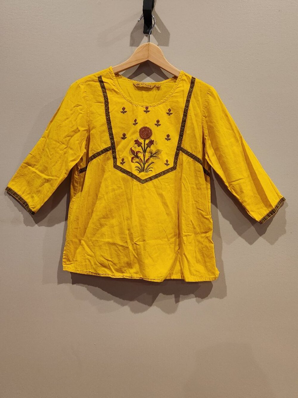 Avaasa Boho Embroidered Top Womens Medium Yellow Floral Peasant Blouse 3/4 Sleev